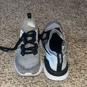 Nike flynit epic react shoes